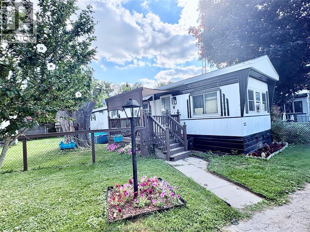 9480 Longwoods Road, Chatham-Kent, Ontario  N7M 5J7 - Photo 1 - 26017861