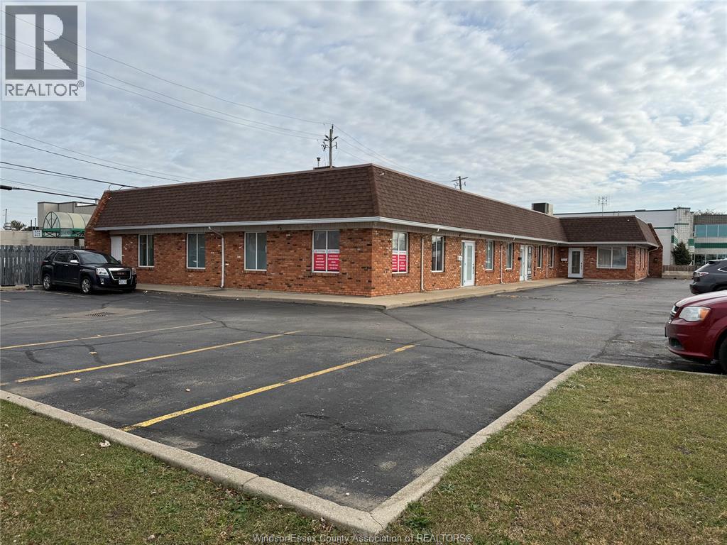 2528 Dougall Ave Avenue Unit# B, Windsor, Ontario  N8X 1T6 - Photo 2 - 26017887