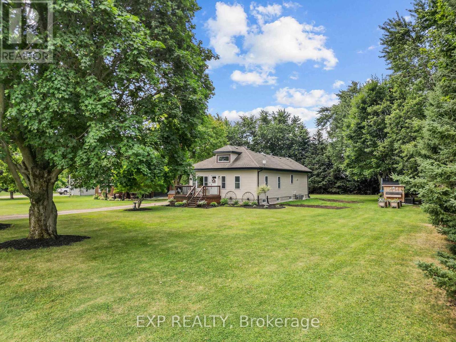 21243 Taits Road, Southwest Middlesex, Ontario  N0L 1M0 - Photo 2 - X13601254