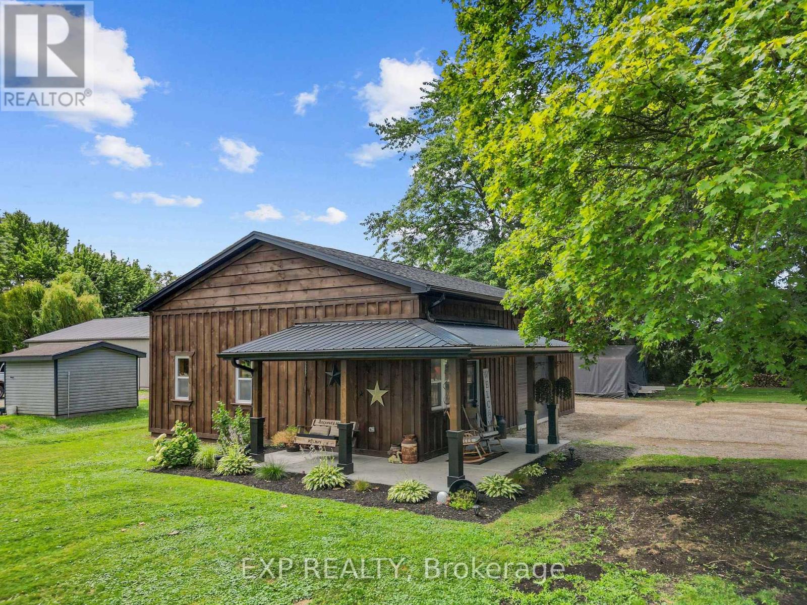 21243 Taits Road, Southwest Middlesex, Ontario  N0L 1M0 - Photo 3 - X13601254