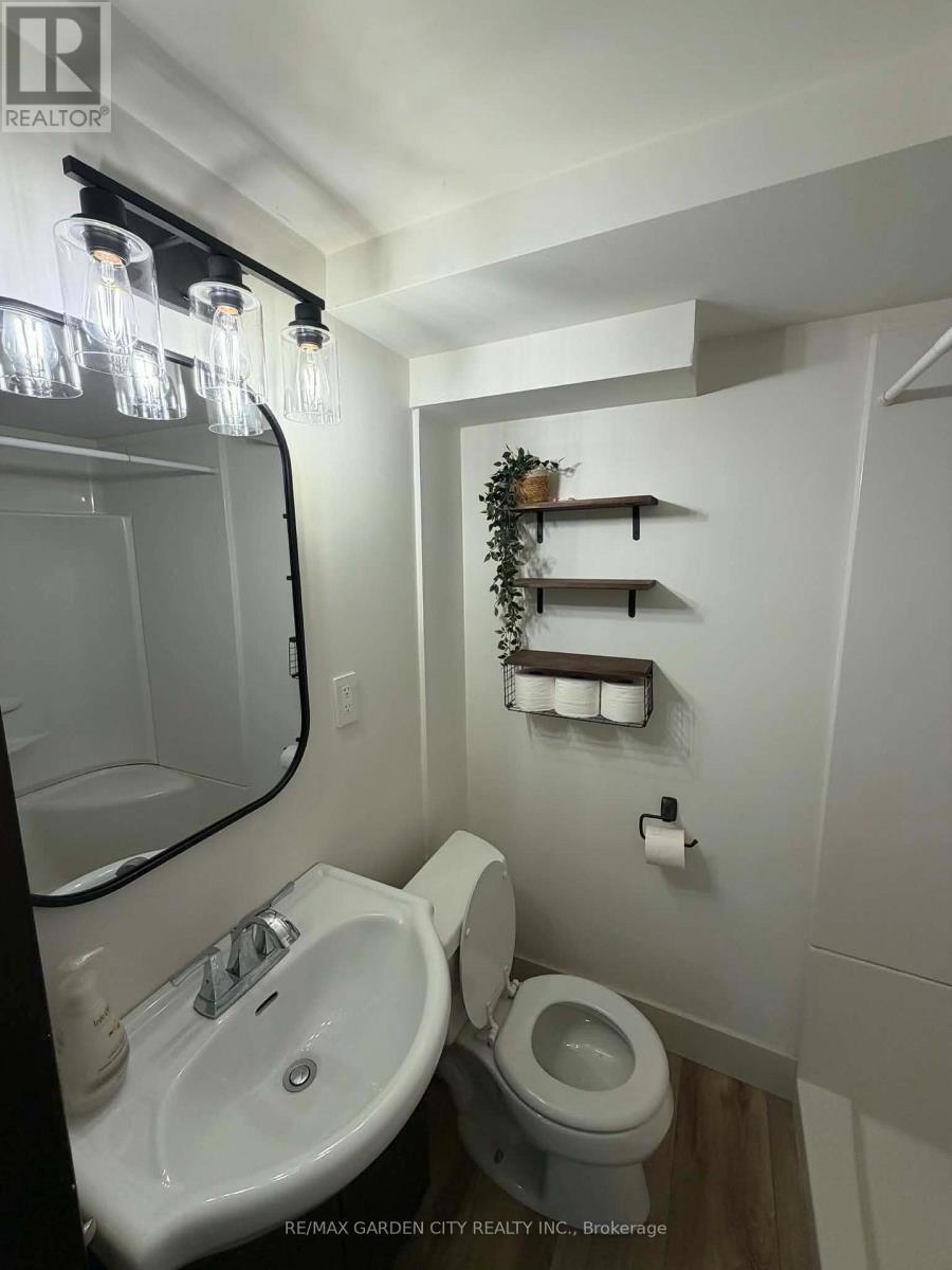 24 Lora Street, St. Catharines, Ontario  L2N 3S5 - Photo 13 - X13601152
