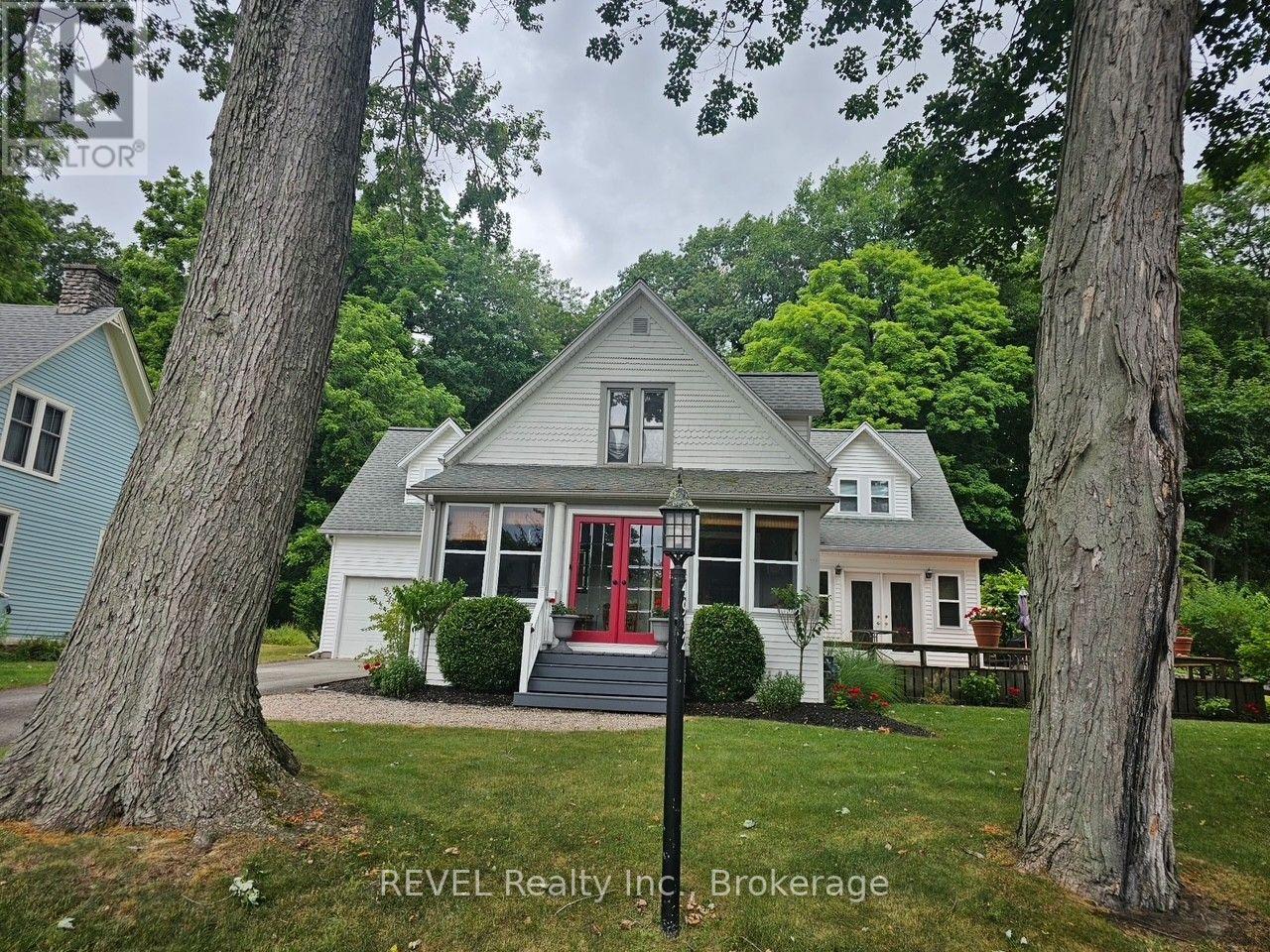 4912 Brown Road, Fort Erie, Ontario  L0S 1N0 - Photo 2 - X13601194
