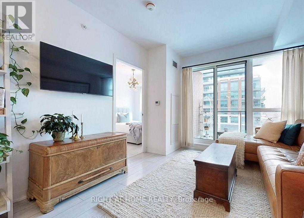 #362 - 31 TIPPETT ROAD, Toronto, Ontario