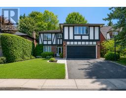 23 PINNACLE ROAD, Toronto, Ontario