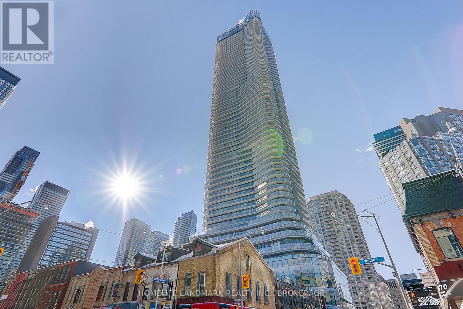 2911 - 11 WELLESLEY STREET, Toronto, Ontario
