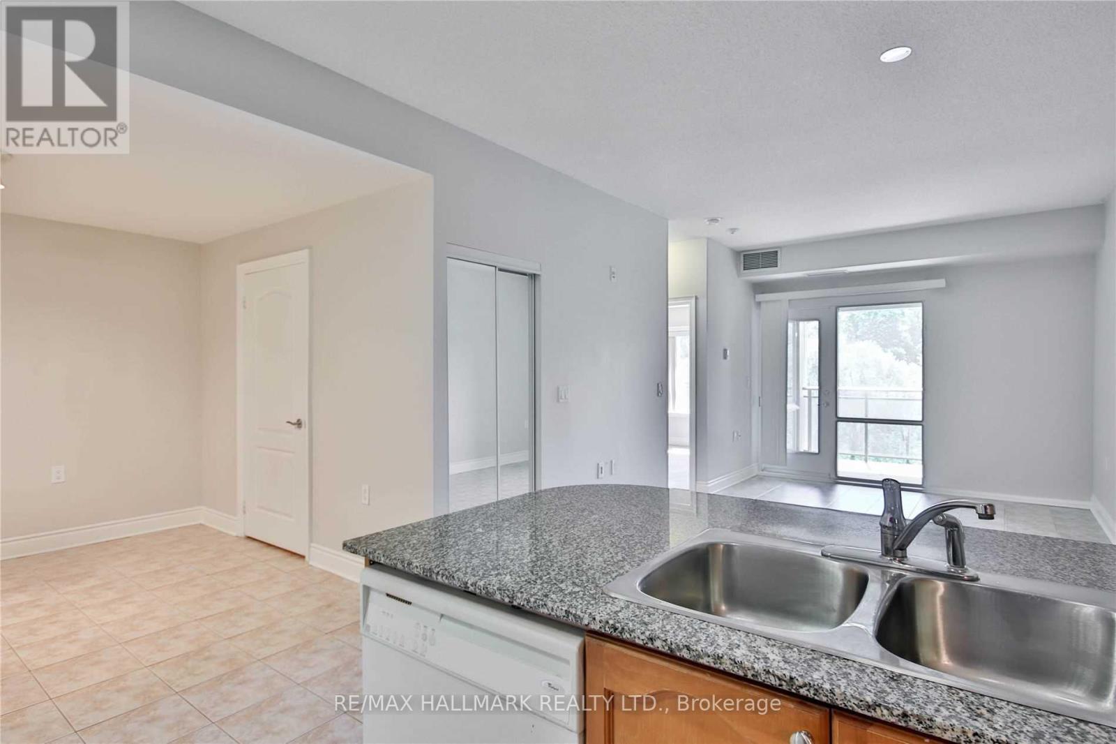 411 - 8201 Islington Avenue, Vaughan, Ontario  L4L 9S6 - Photo 10 - N13601088