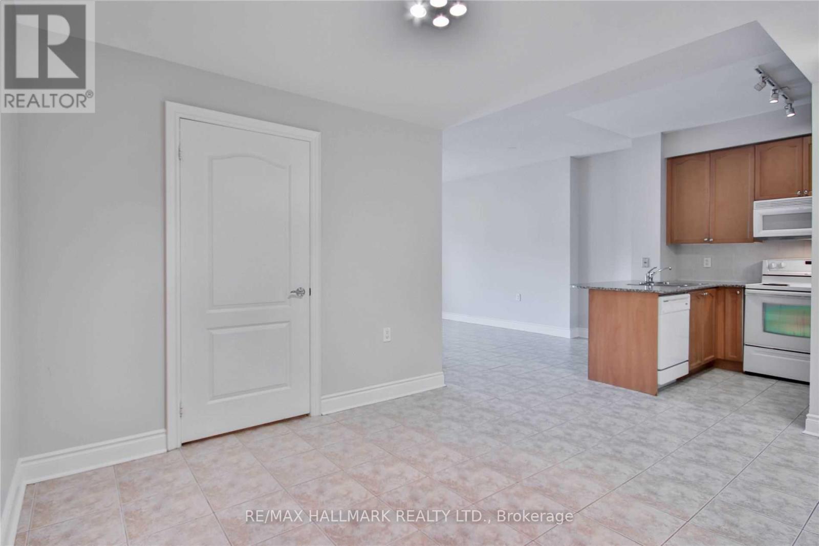 411 - 8201 Islington Avenue, Vaughan, Ontario  L4L 9S6 - Photo 12 - N13601088