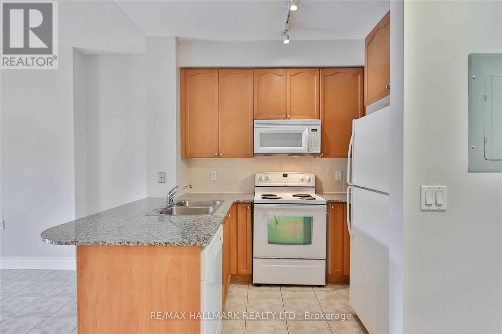 411 - 8201 Islington Avenue, Vaughan, Ontario  L4L 9S6 - Photo 7 - N13601088
