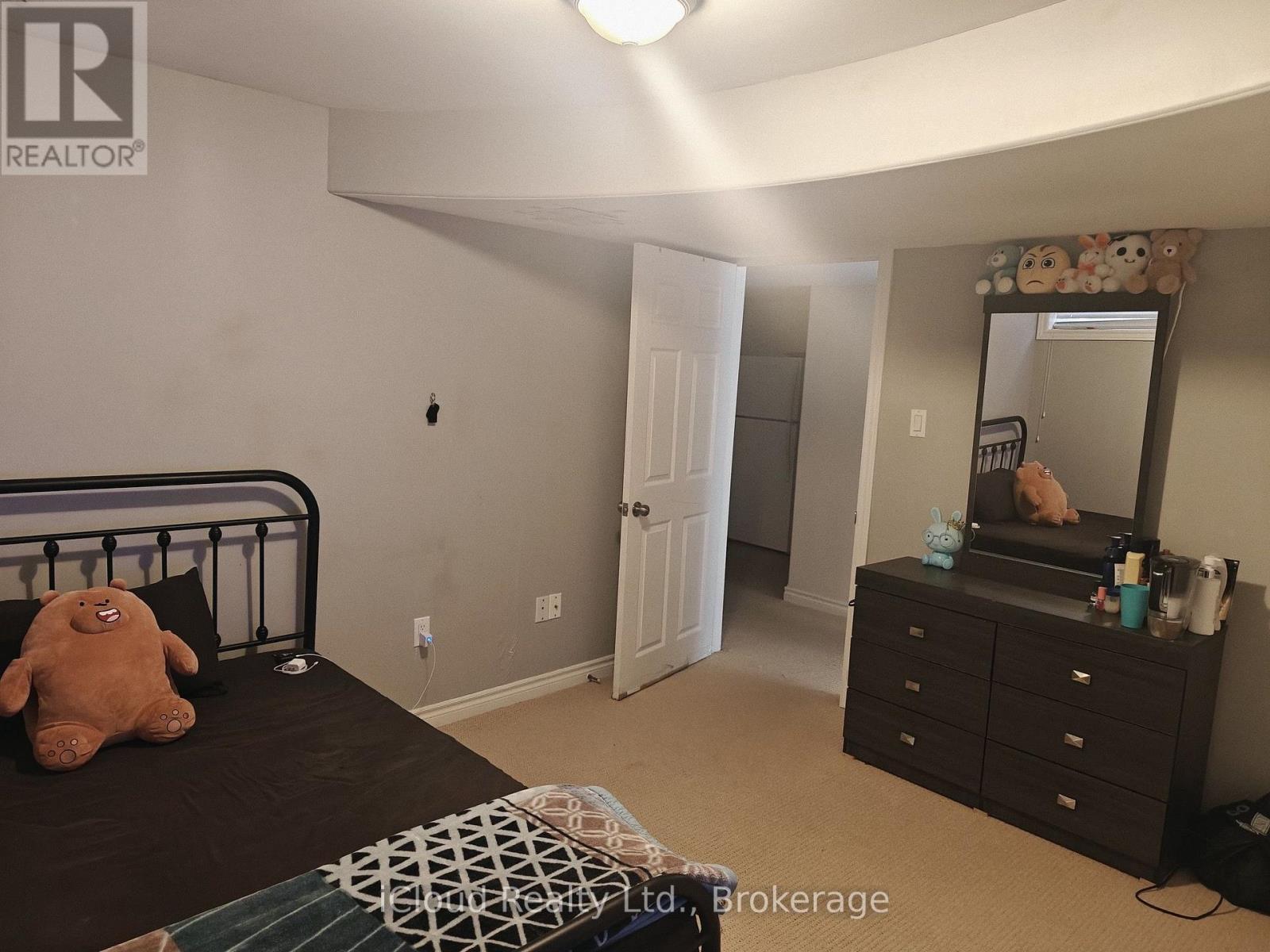 72 Graihawk Drive, Barrie, Ontario  L4N 6G7 - Photo 8 - S13601158
