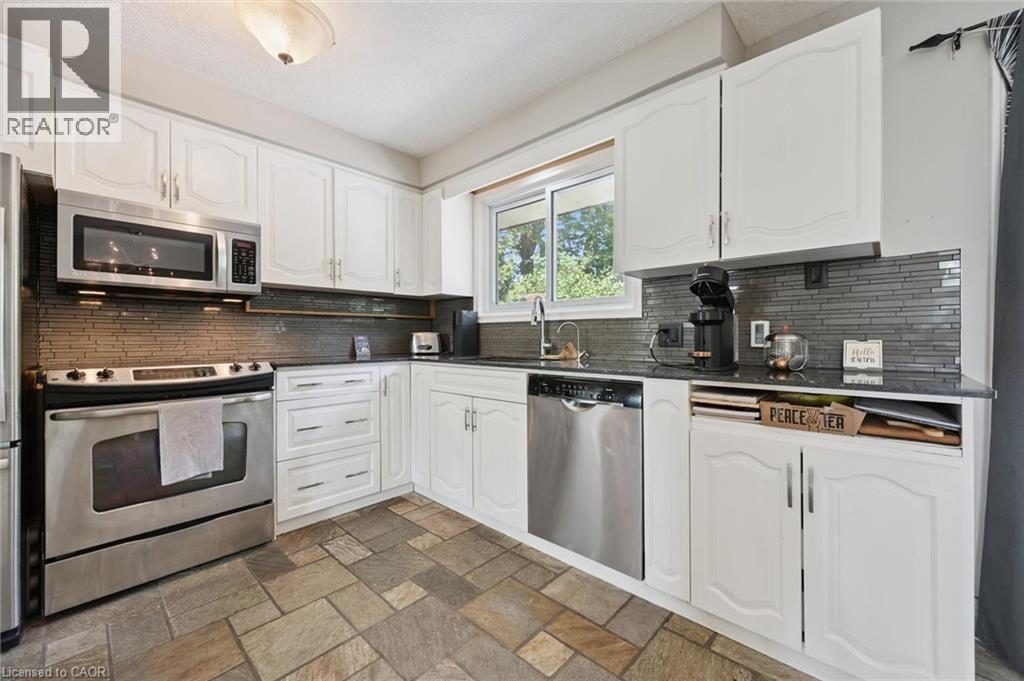149 Schweitzer Street, Kitchener, Ontario  N2K 1C2 - Photo 14 - 40846948