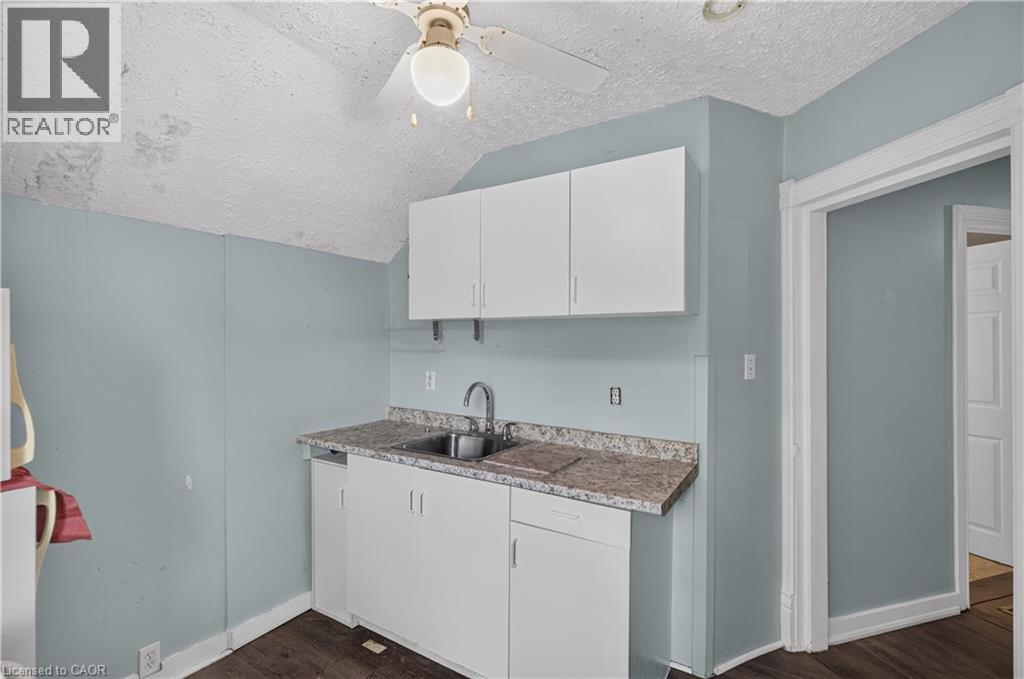 250 Murray Street, Brantford, Ontario  N3S 5S3 - Photo 19 - 40850540