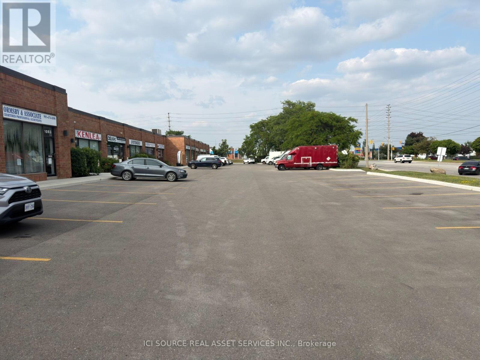 4 - 1077 Britannia Road E, Mississauga, Ontario  L4W 3X1 - Photo 2 - W13601072