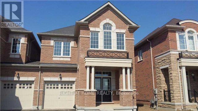 123 Huguenot Road, Oakville, Ontario  L6H 0M3 - Photo 1 - W13601080