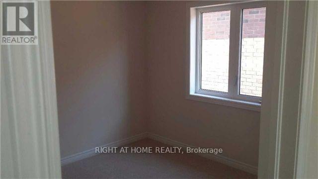 123 Huguenot Road, Oakville, Ontario  L6H 0M3 - Photo 3 - W13601080