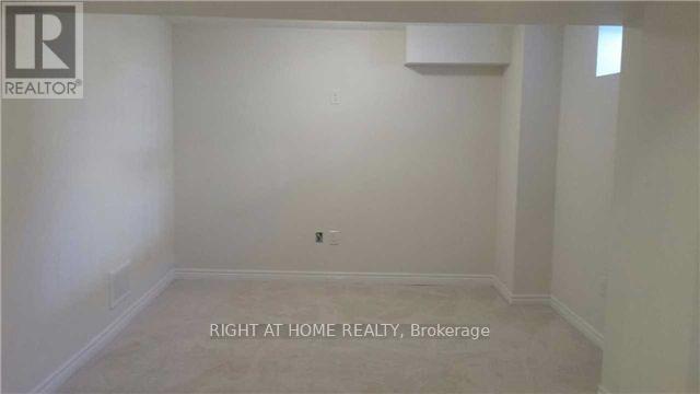 123 Huguenot Road, Oakville, Ontario  L6H 0M3 - Photo 6 - W13601080