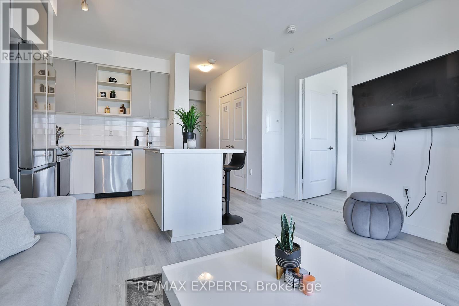 2108 - 4675 Metcalfe Avenue, Mississauga, Ontario  L5M 0Z8 - Photo 12 - W13601218