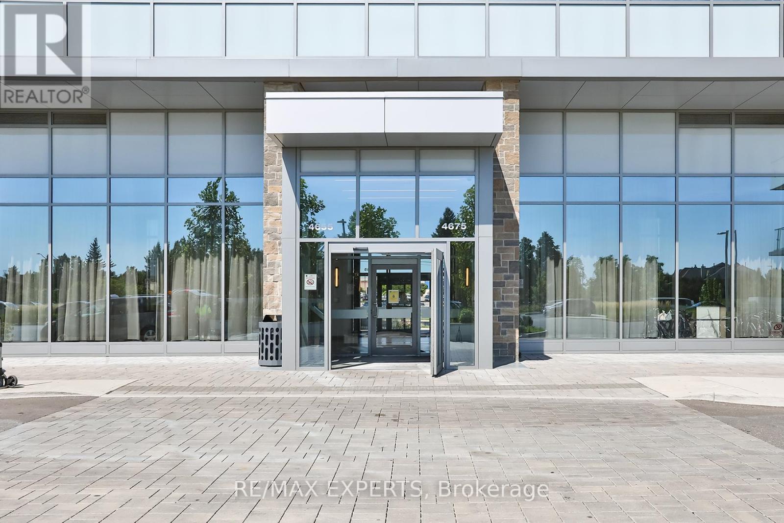 2108 - 4675 Metcalfe Avenue, Mississauga, Ontario  L5M 0Z8 - Photo 2 - W13601218