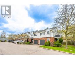 2 - 185 HIGHLAND CRESCENT, Kitchener, Ontario