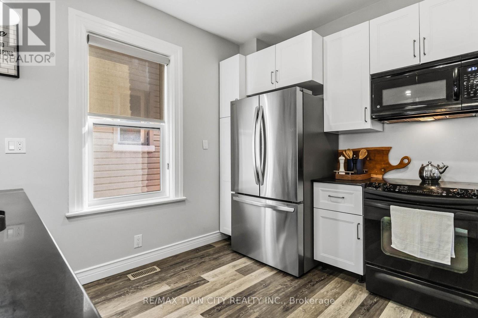 69 St Paul Avenue, Brantford, Ontario  N3T 4E7 - Photo 22 - X13601192