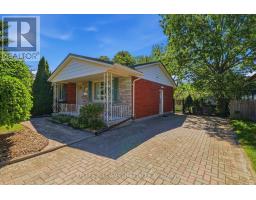 15 HAWKESBURY AVENUE, London East, Ontario