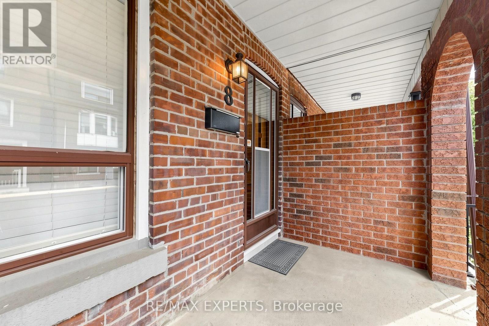 8 Parr Street, Toronto, Ontario  M6J 2E3 - Photo 2 - C13601282