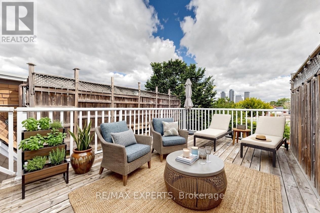 8 Parr Street, Toronto, Ontario  M6J 2E3 - Photo 20 - C13601282