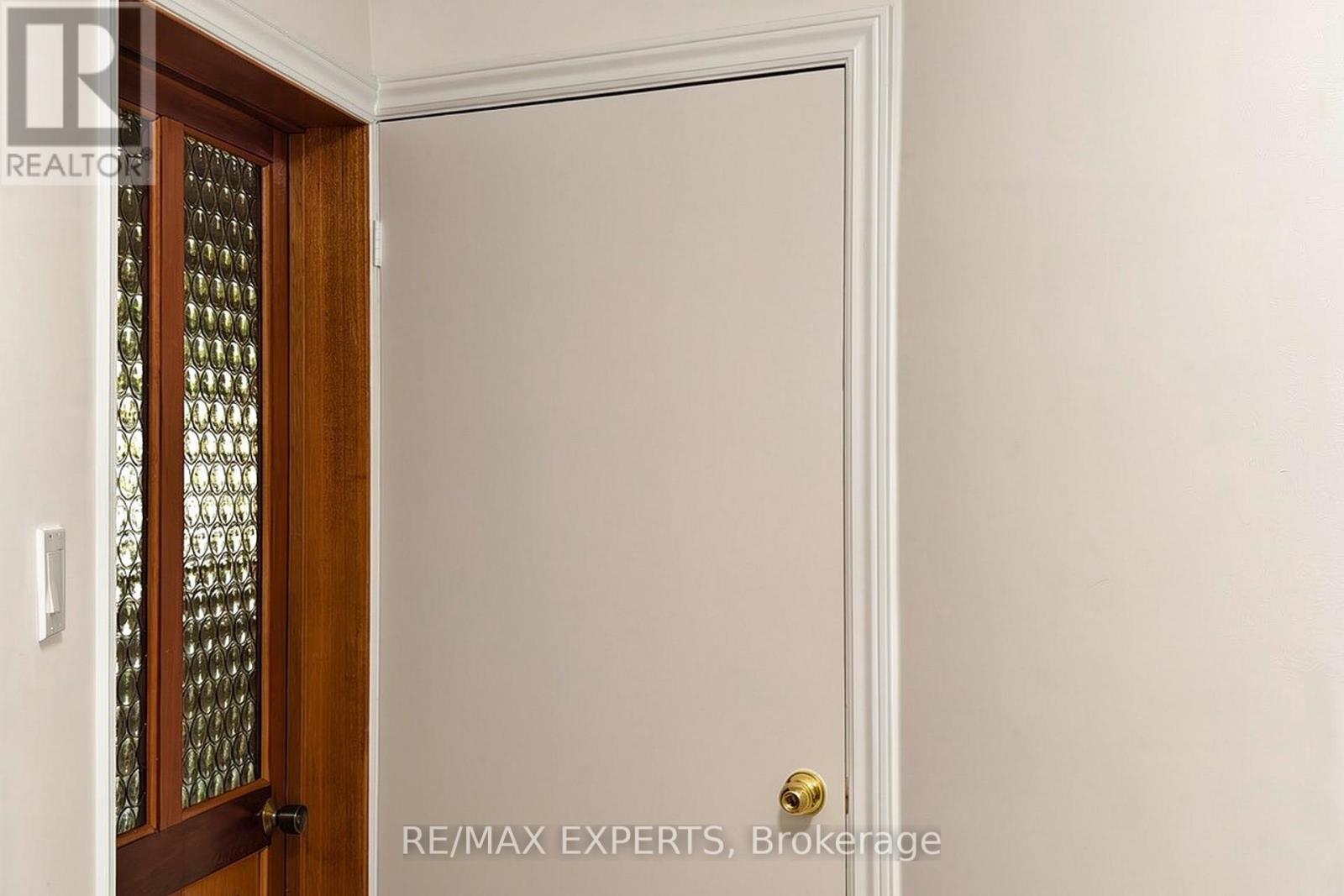 8 Parr Street, Toronto, Ontario  M6J 2E3 - Photo 3 - C13601282