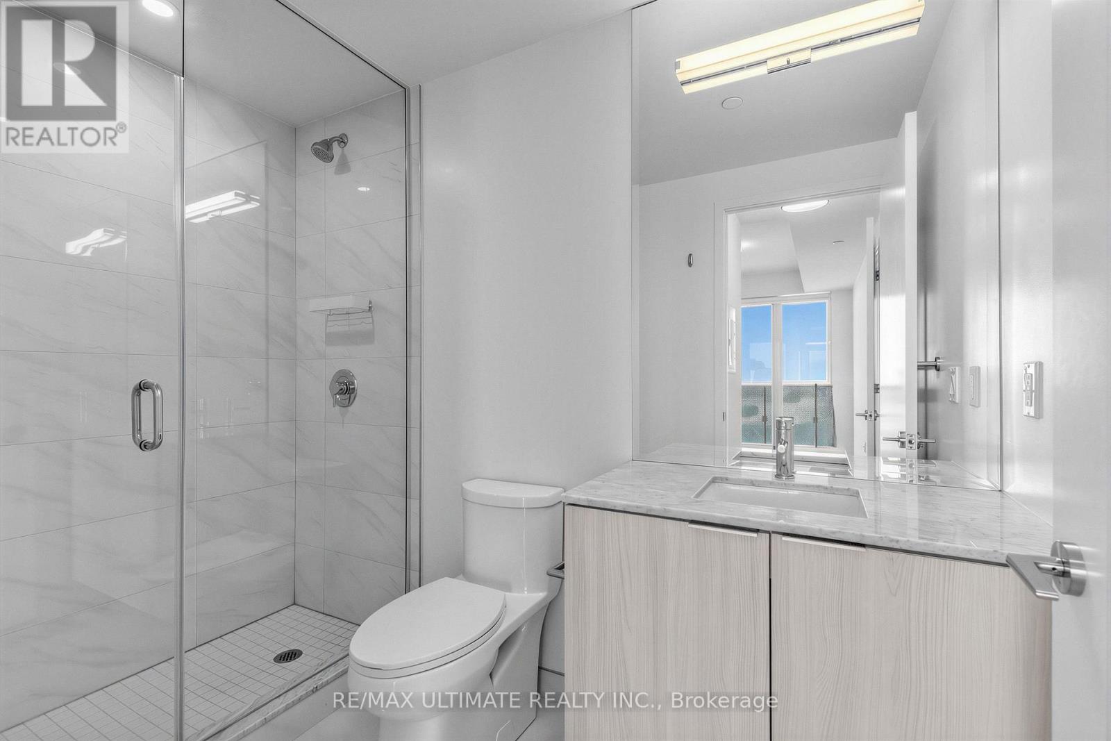 1901 - 15 Queens Quay E, Toronto, Ontario  M5E 0A5 - Photo 13 - C13601318