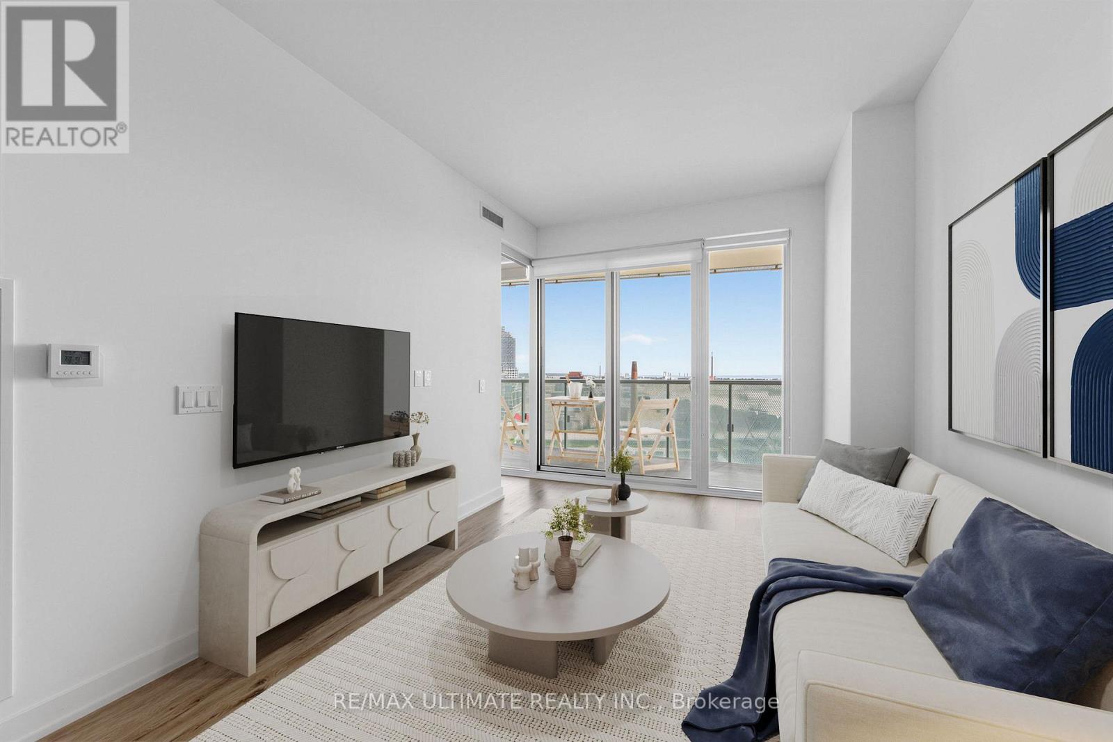 1901 - 15 Queens Quay E, Toronto, Ontario  M5E 0A5 - Photo 6 - C13601318