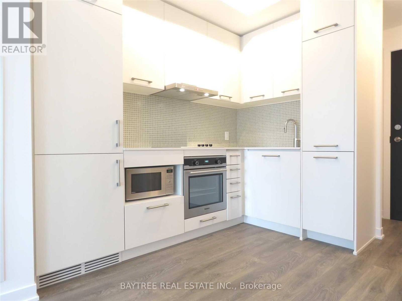 2416 - 87 PETER STREET, Toronto, Ontario