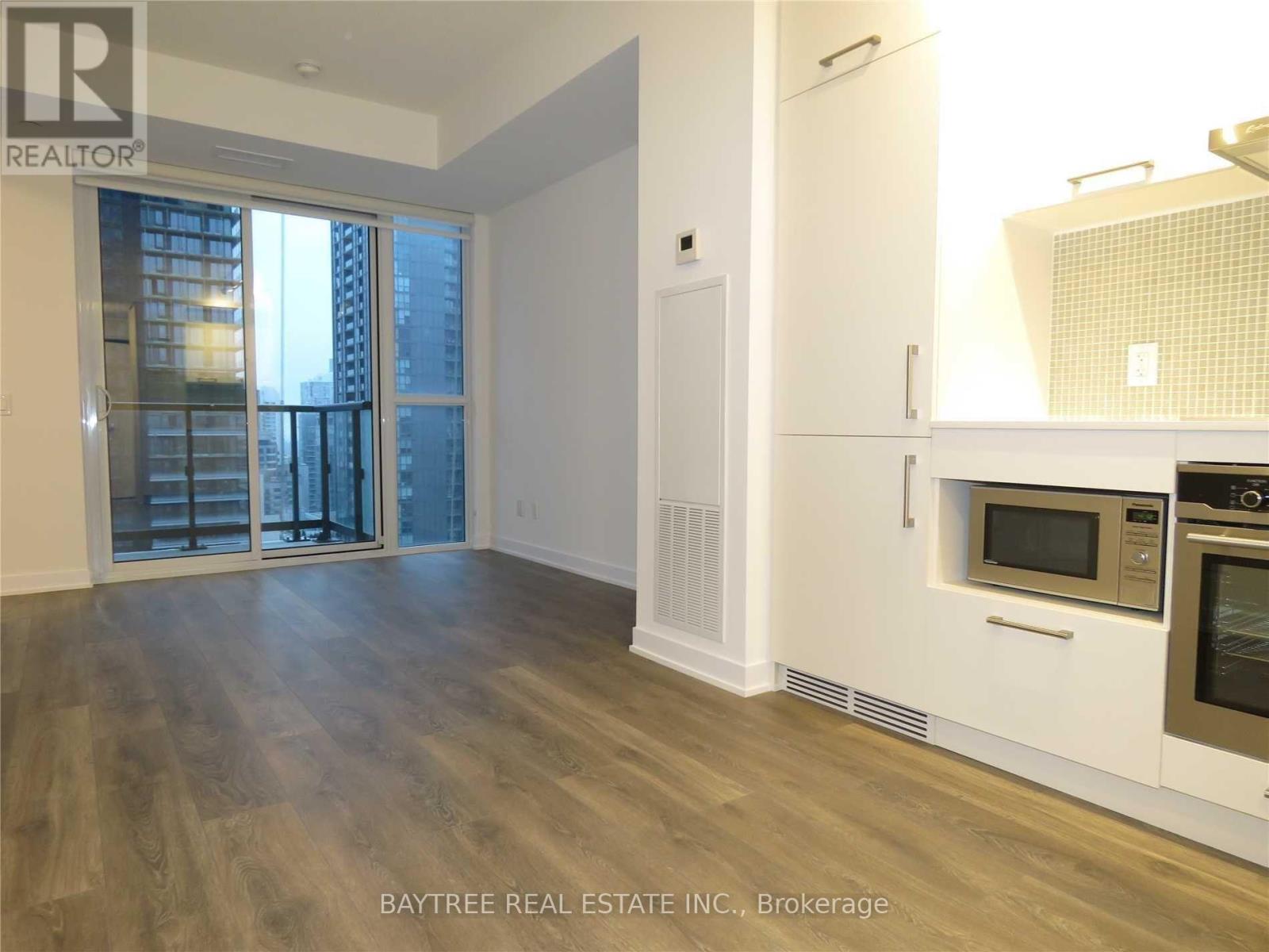 2416 - 87 Peter Street, Toronto, Ontario  M5V 2G4 - Photo 2 - C13601332