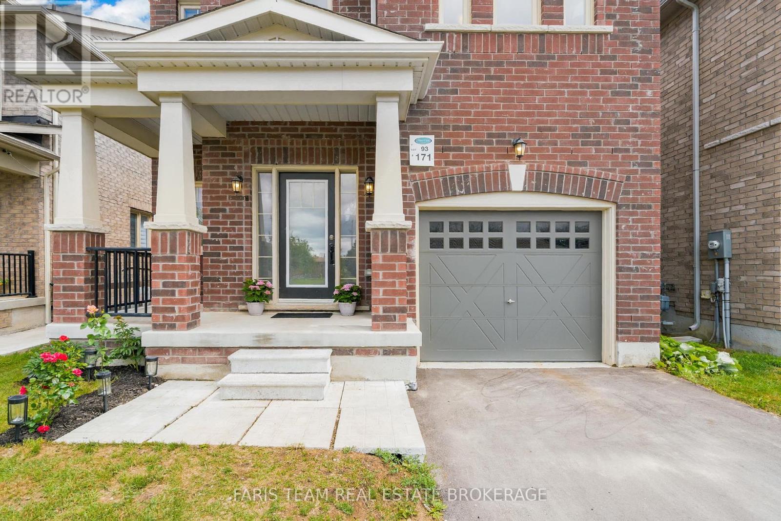 171 Heritage Street, Bradford West Gwillimbury, Ontario  L3Z 4M6 - Photo 4 - N13601284