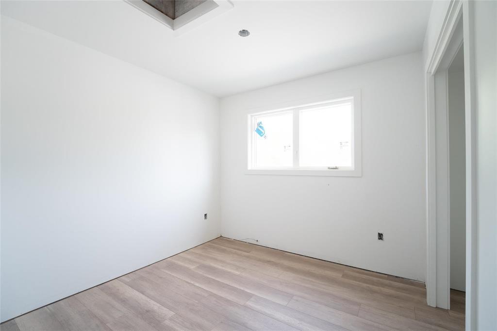 514 Rathgar Avenue, Winnipeg, Manitoba  R3L 1G3 - Photo 16 - 202617398