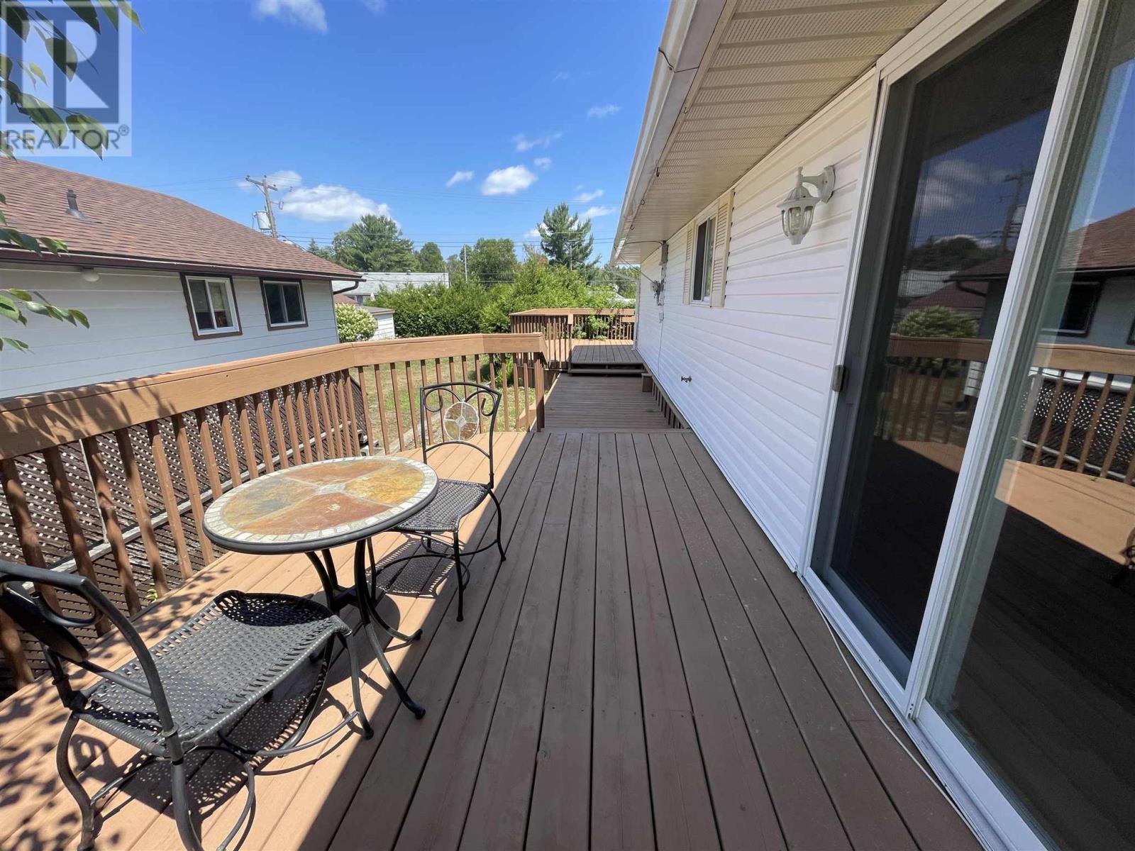 238 Mississauga Ave, Elliot Lake, Ontario  P5A 1E7 - Photo 23 - SM261953