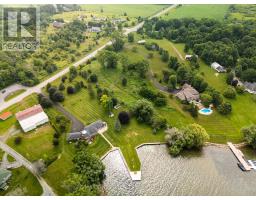 40 HOWE ISLAND FERRY ROAD, Frontenac Islands, Ontario