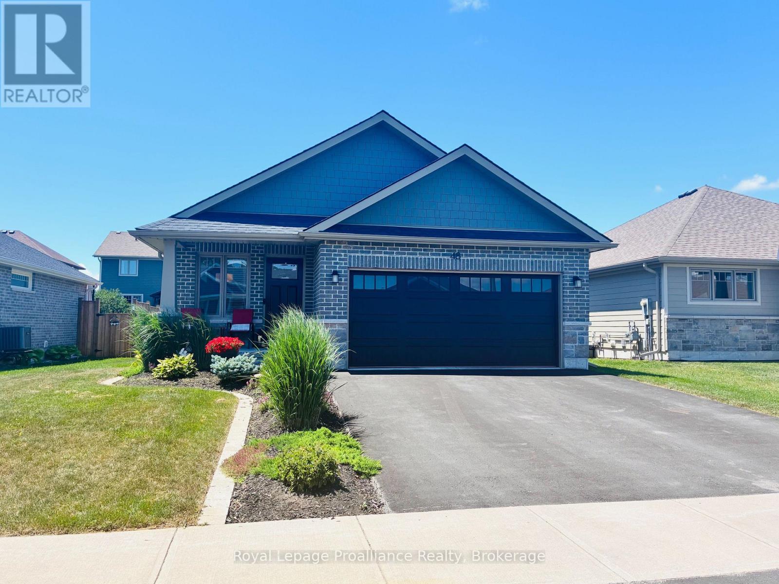 48 Mercedes Drive, Belleville, Ontario  K8N 0B4 - Photo 2 - X13601692