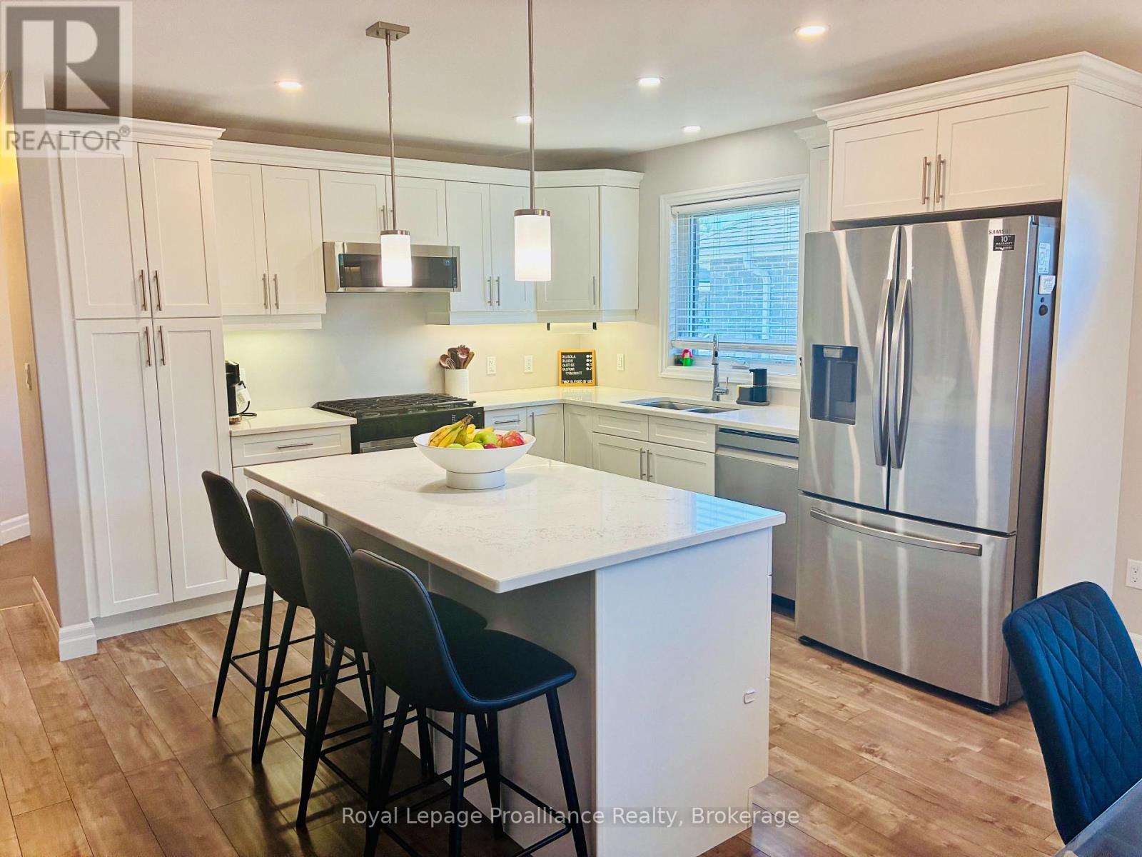 48 Mercedes Drive, Belleville, Ontario  K8N 0B4 - Photo 5 - X13601692