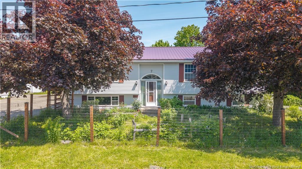 7 Citizens Court, St. Stephen, New Brunswick  E3L 3C5 - Photo 1 - NB141791