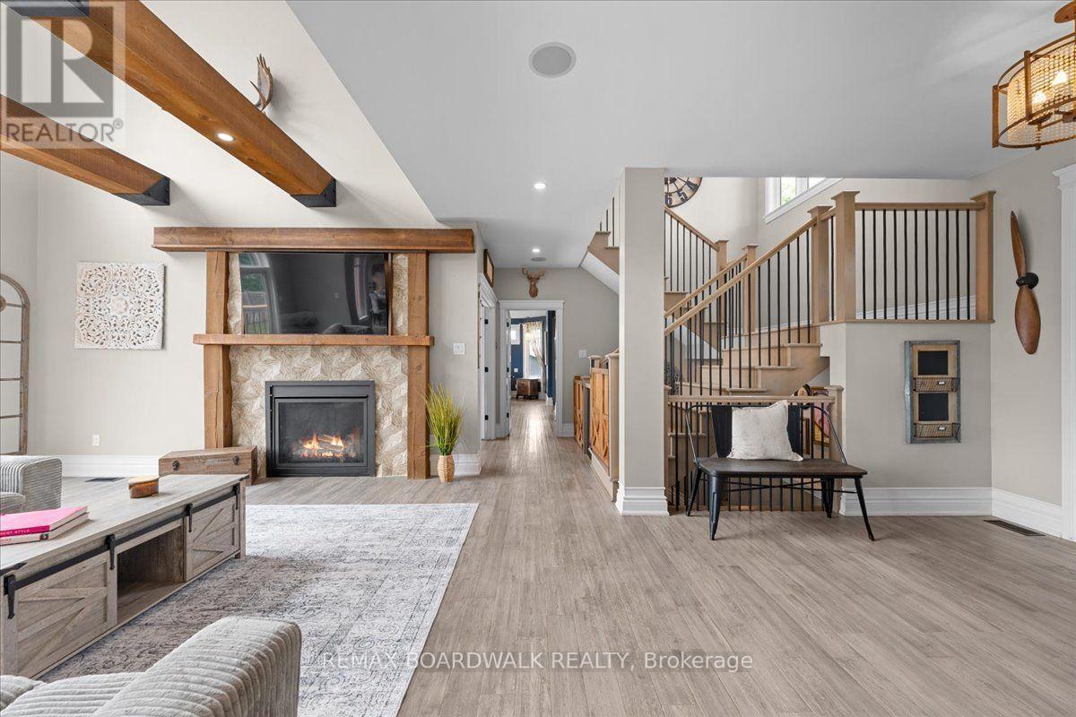 225 Hillcrest Drive, Mississippi Mills, Ontario  K0A 1A0 - Photo 3 - X13601540