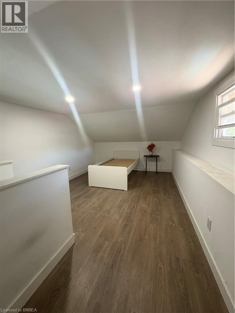 472 Colborne Street E, Brantford, Ontario  N3S 3P1 - Photo 8 - 40850524
