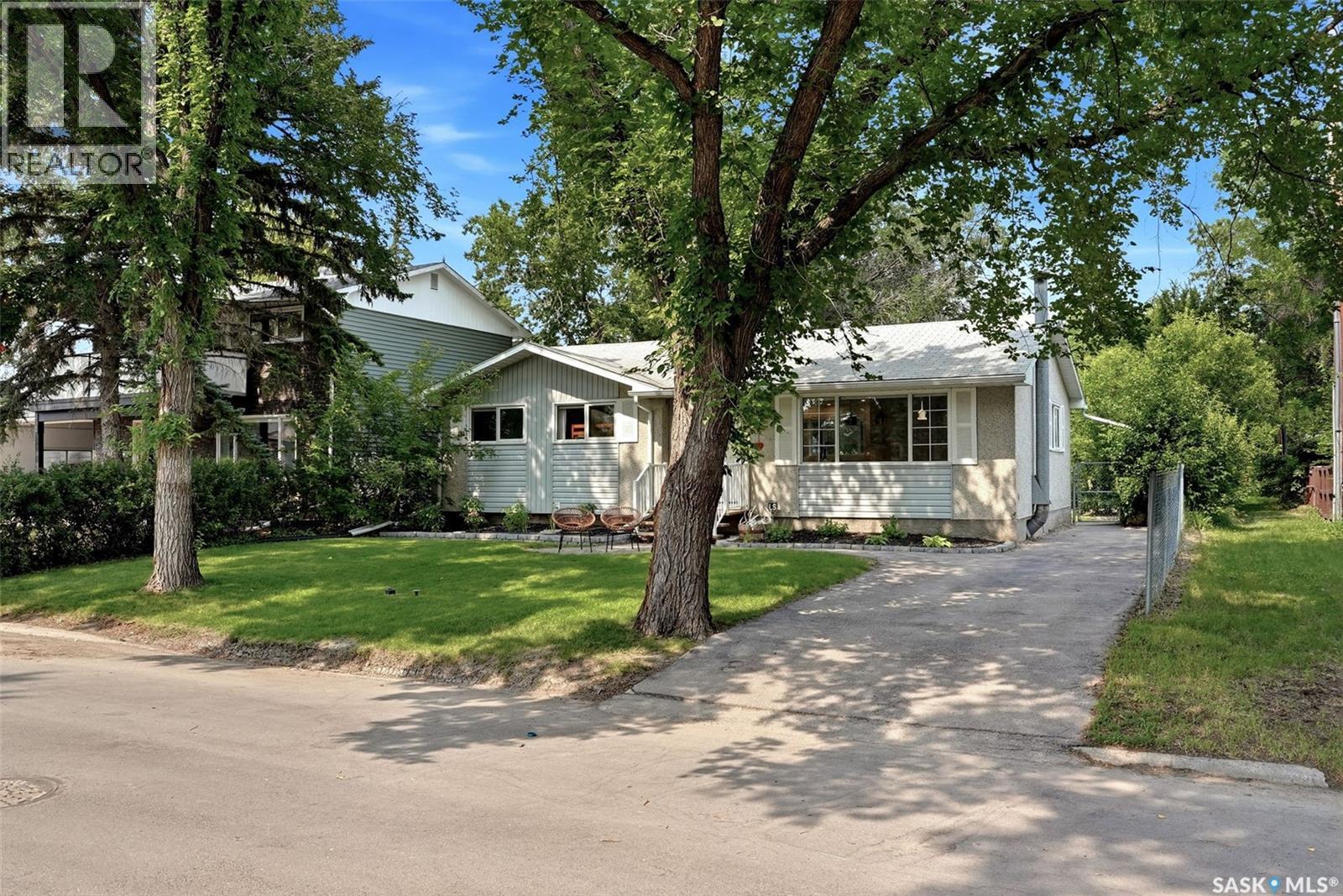 3 Woodlawn Place, Regina, Saskatchewan  S4S 5M9 - Photo 44 - SK043494