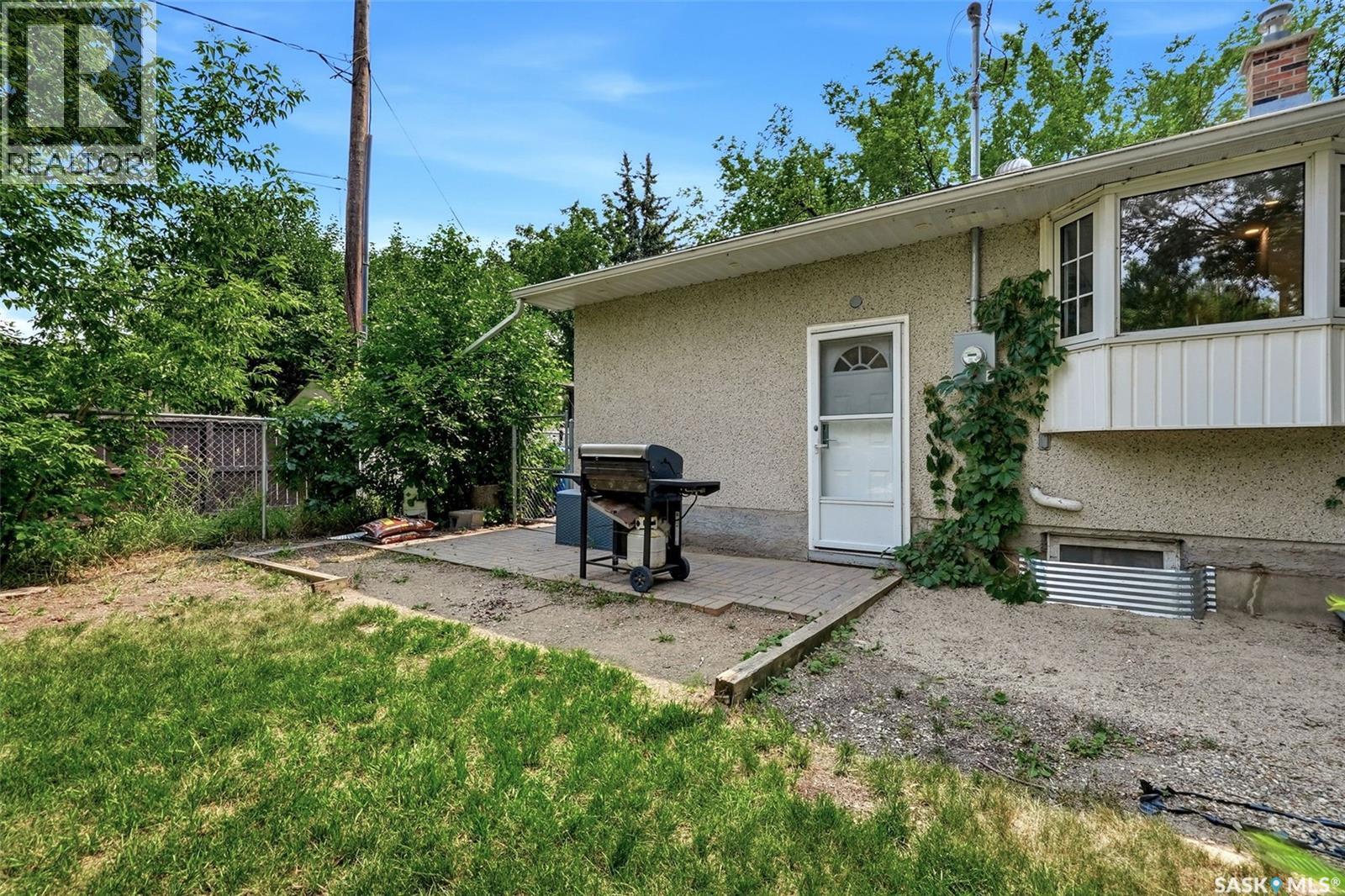 3 Woodlawn Place, Regina, Saskatchewan  S4S 5M9 - Photo 38 - SK043494