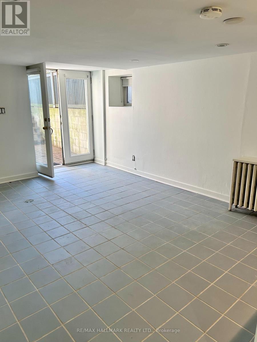 Lower - 375 Palmerston Boulevard, Toronto, Ontario  M6G 2N5 - Photo 9 - C13601438