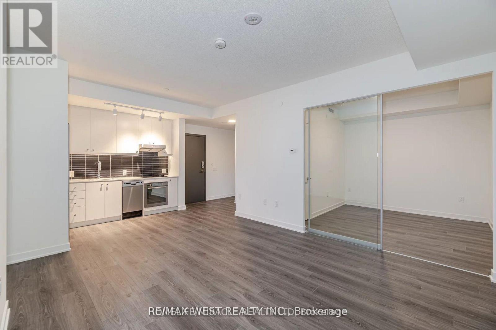 401 - 9 Tecumseth Street, Toronto, Ontario  M5V 3G4 - Photo 11 - C13601520