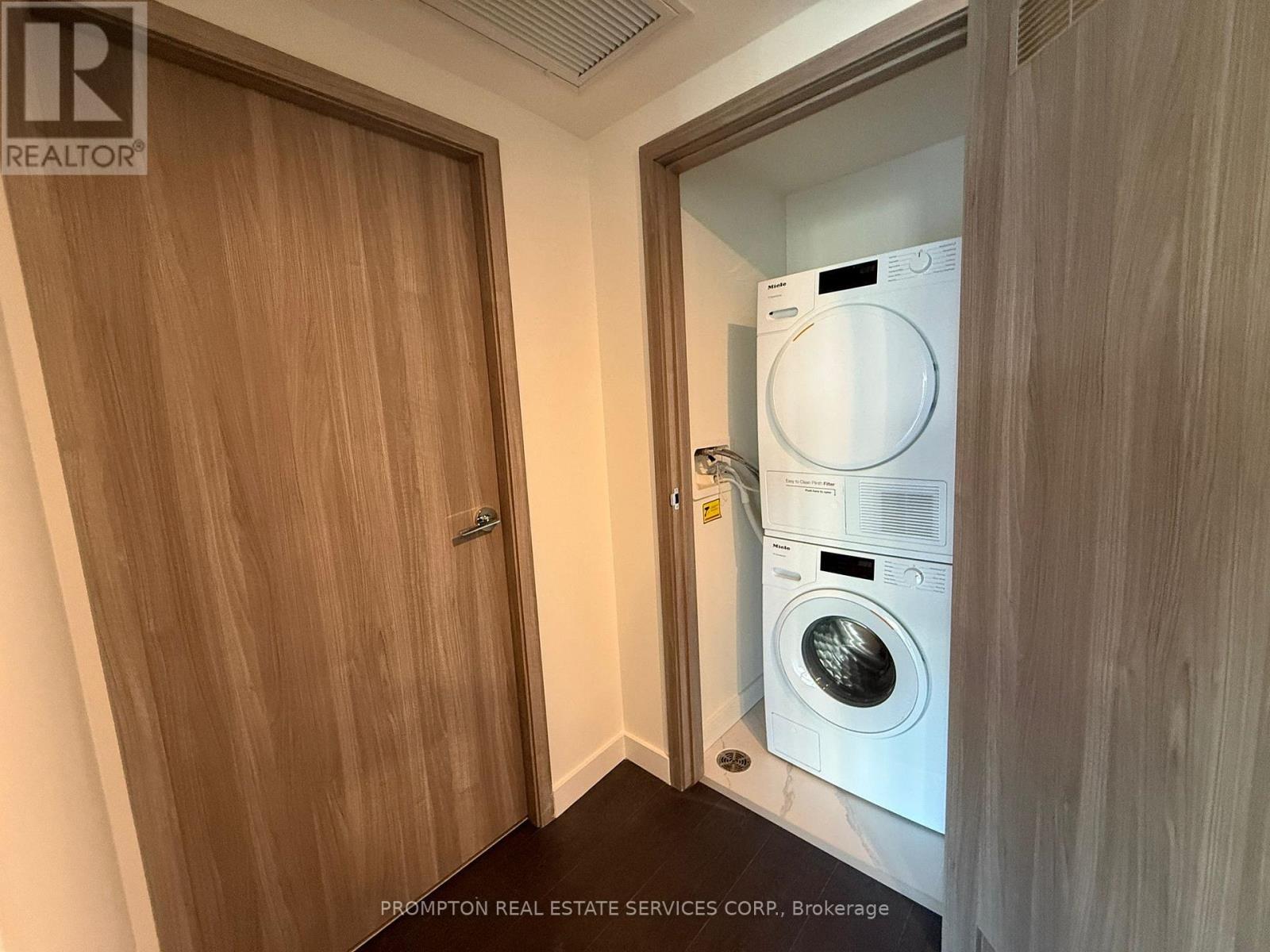 1715 - 3 Concord Cityplace Way, Toronto, Ontario  M5V 0X4 - Photo 6 - C13601600