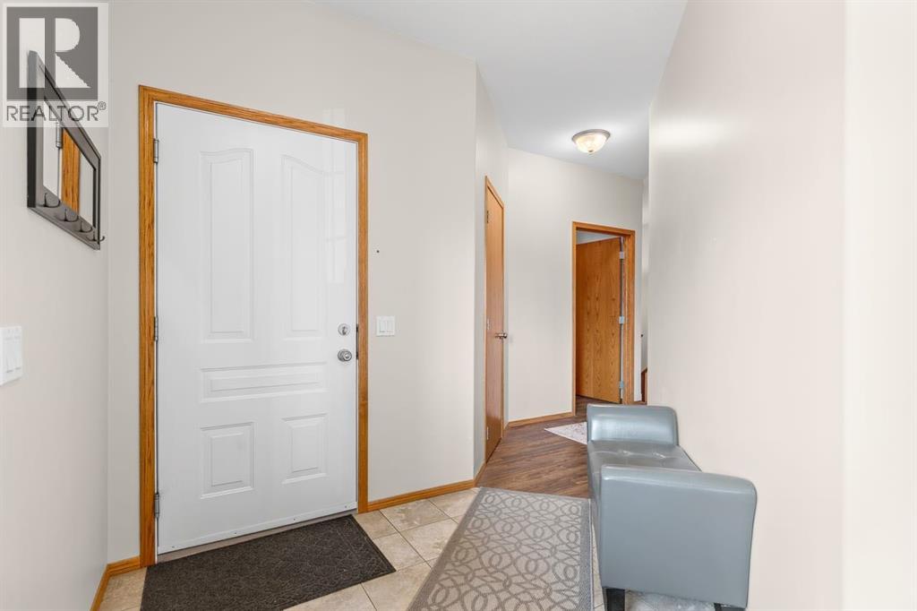 45 Stromsay Gate, Carstairs, Alberta  T0M 0N0 - Photo 3 - A2331258