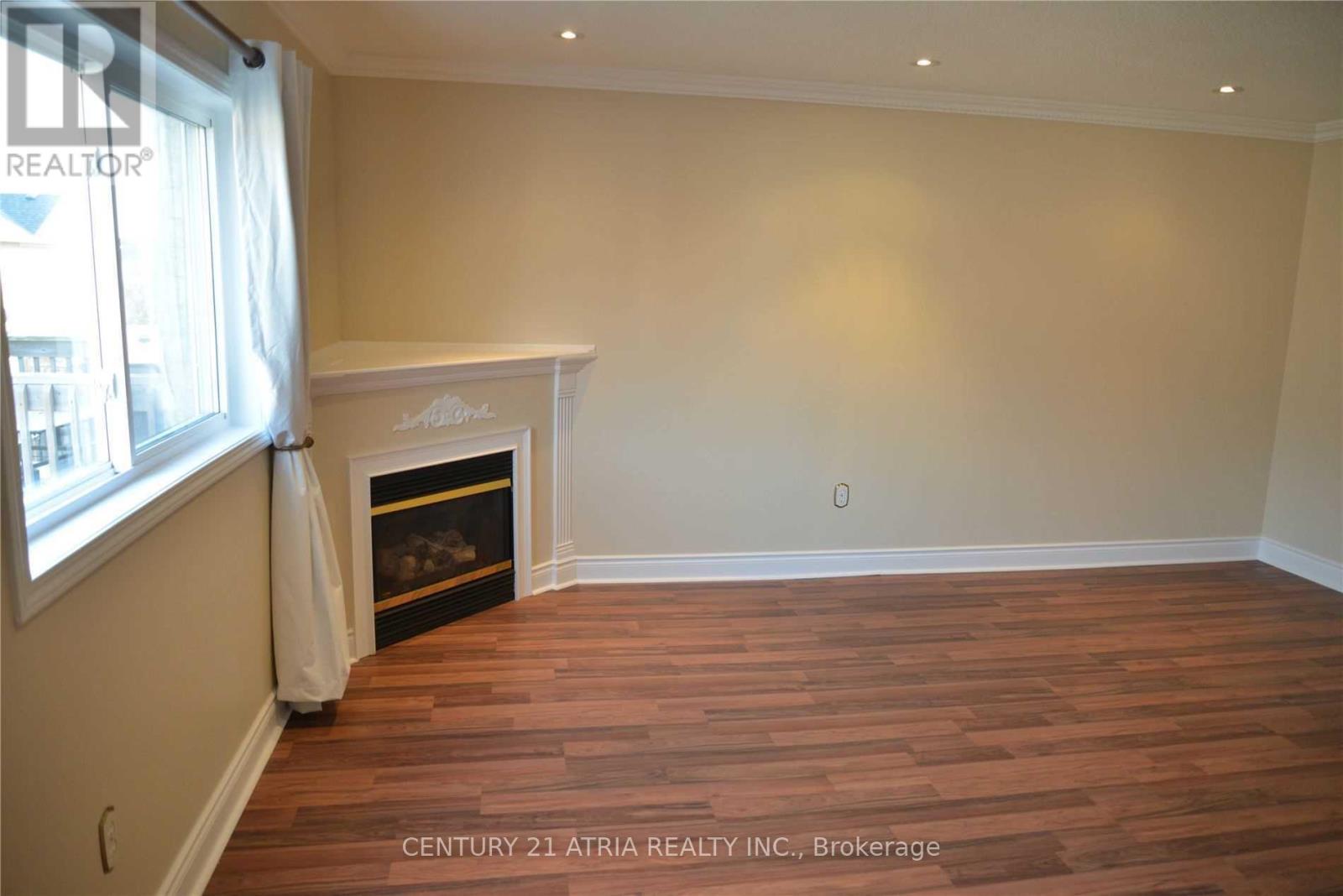 82 Red River Crescent, Newmarket, Ontario  L3X 2R5 - Photo 6 - N13601548