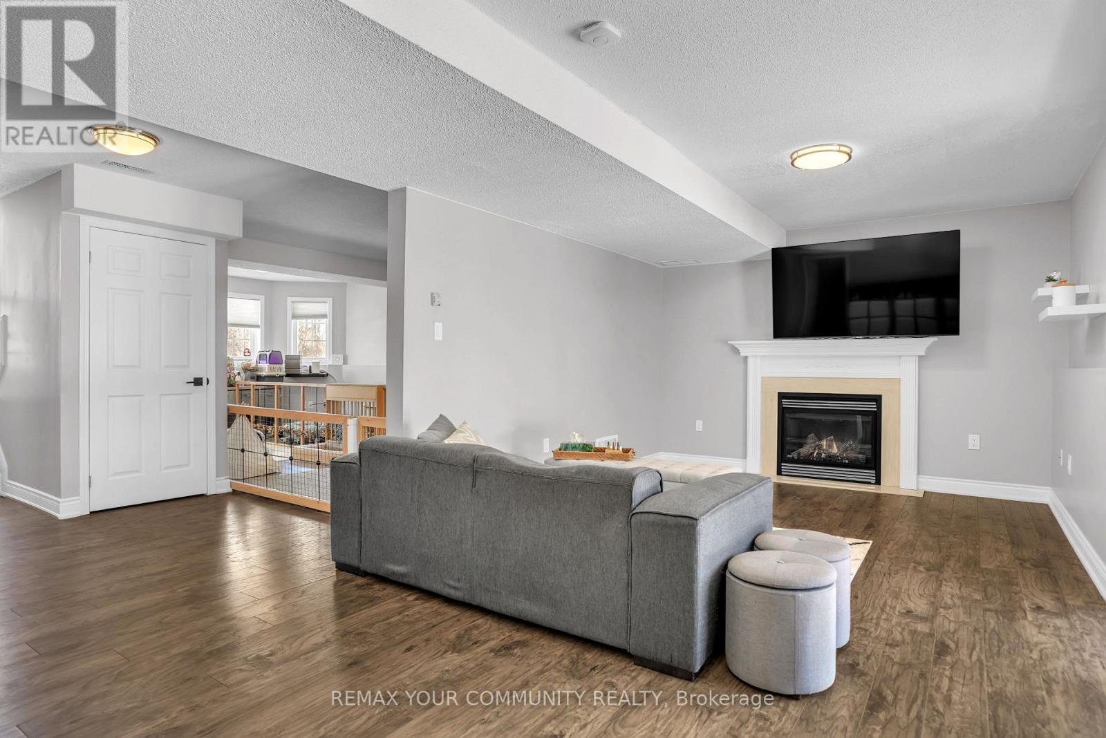92 Sandringham Drive, Barrie, Ontario  L4M 7J5 - Photo 33 - S13601698