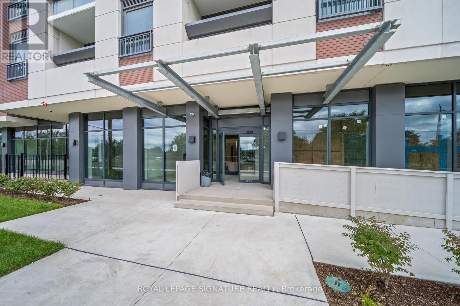 711 - 4010 Eglinton Avenue W, Toronto, Ontario  M9A 0G5 - Photo 2 - W13601652