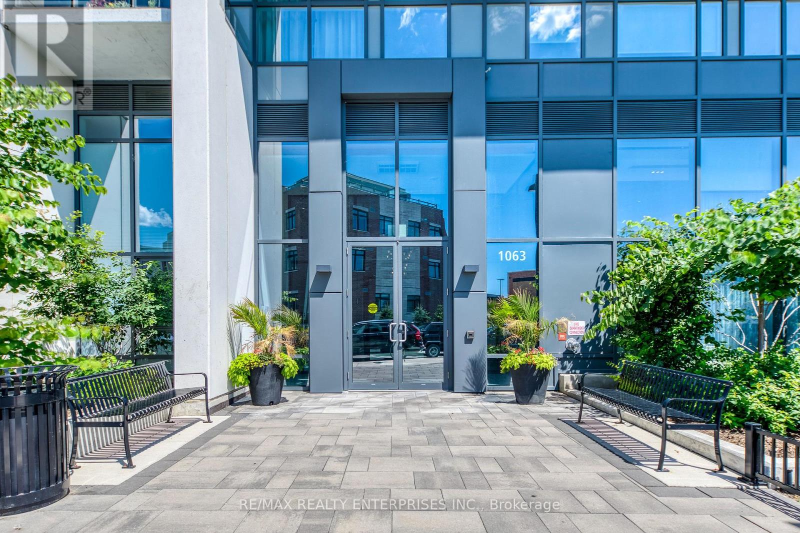 312 - 1063 DOUGLAS MCCURDY COMMON Mississauga (Lakeview) Ontario Canada L5G0C5 4